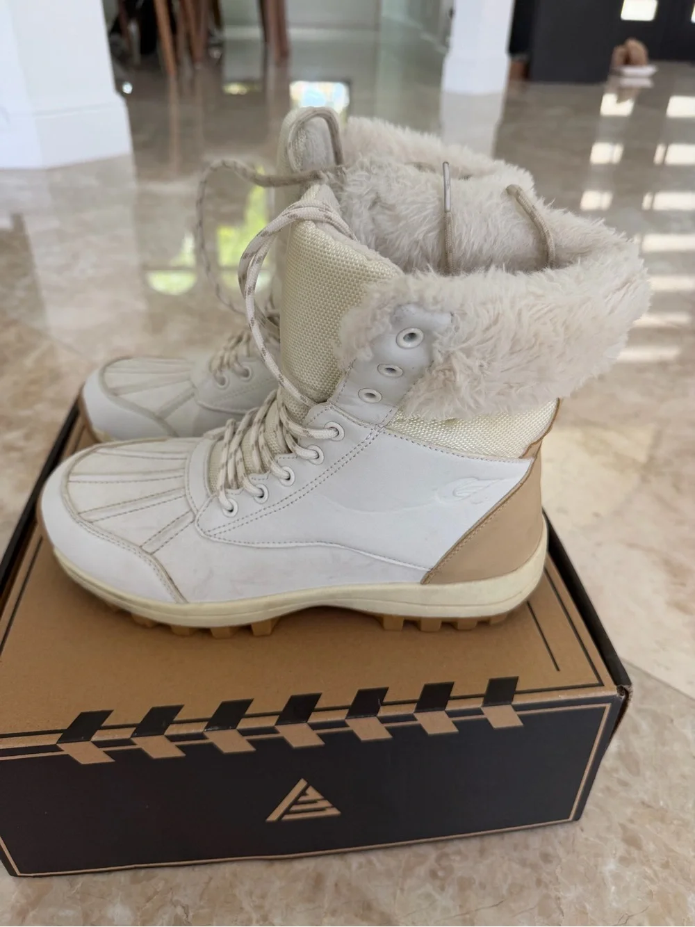 Unisex Faux Fur Winter Lace-Up Boots in Cream